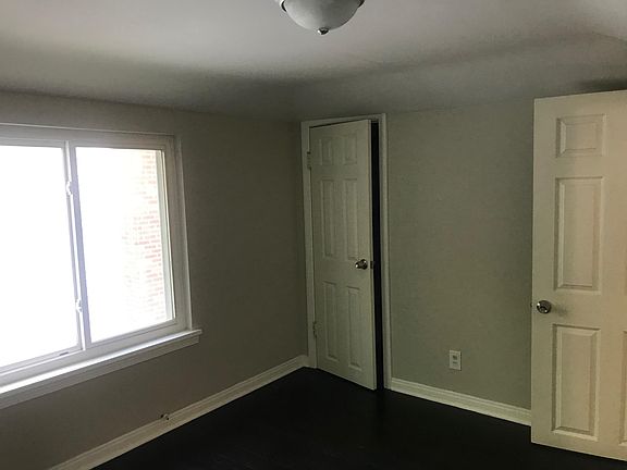 3rd image of 102 Hartman St #102