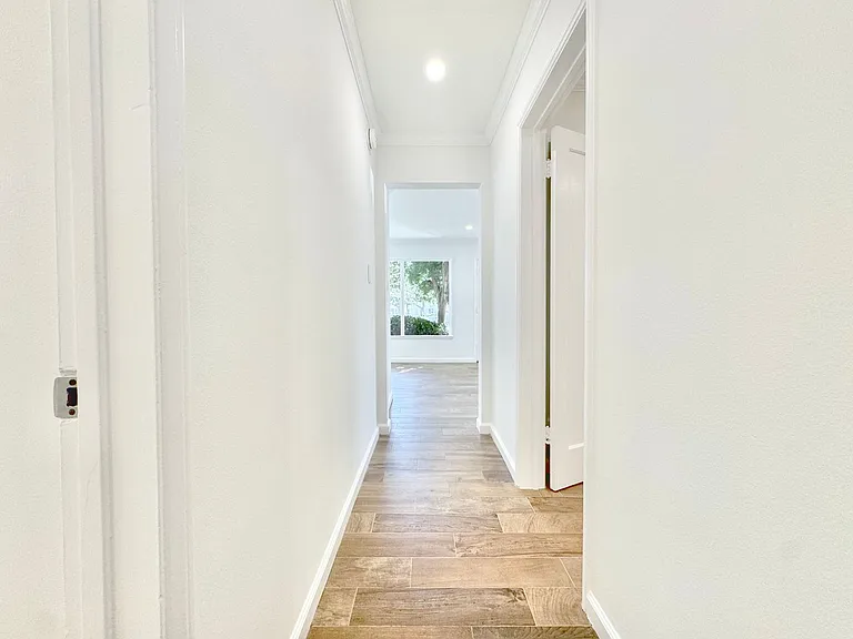 435 San Vicente Blvd — Photo 15