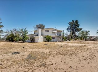 9201 Kiowa Rd, Apple Valley, CA 92308