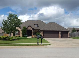 5808 S 67th St, Rogers, AR 72718