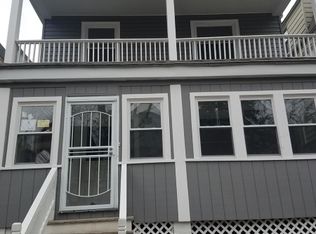 45 Hilton St, East Orange, NJ 07017