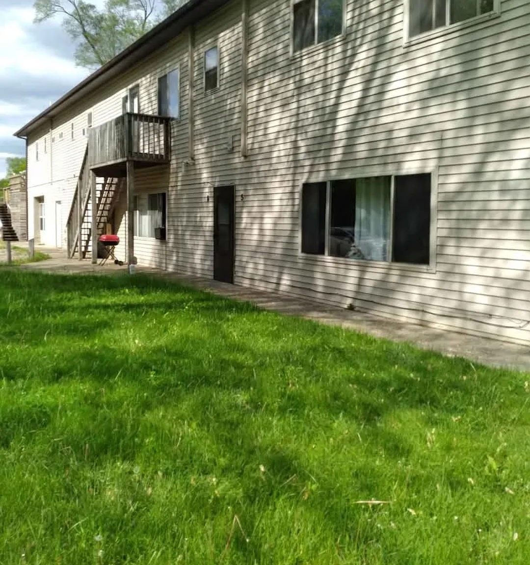 1 bed, 800 sqft, $950 — Photo 1