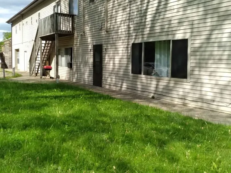 9588 S Sprinkle Rd #7 — Photo 2
