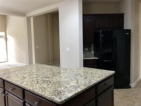 4th image of 10023 Parc Sky Cir