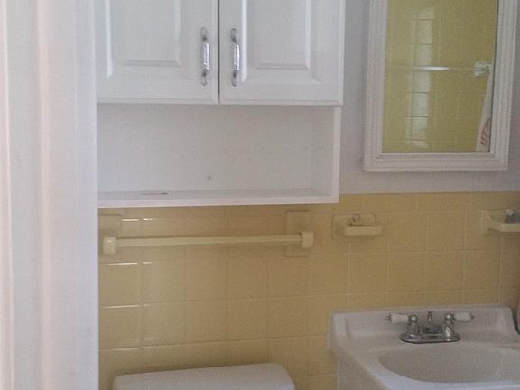 4th image of 10525 N 118th Ave