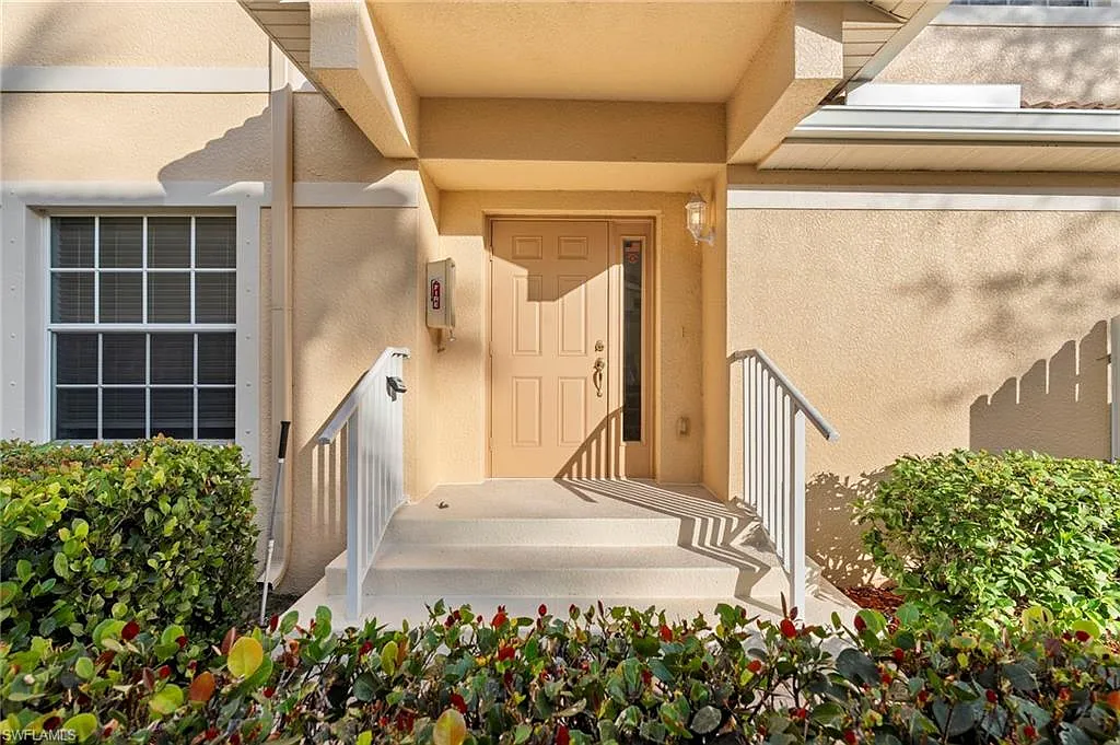 4 bed, 2.0 bath, 2024 sqft, $2,050 — Photo 3