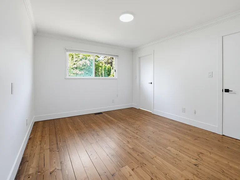 1341 Parker St — Photo 18