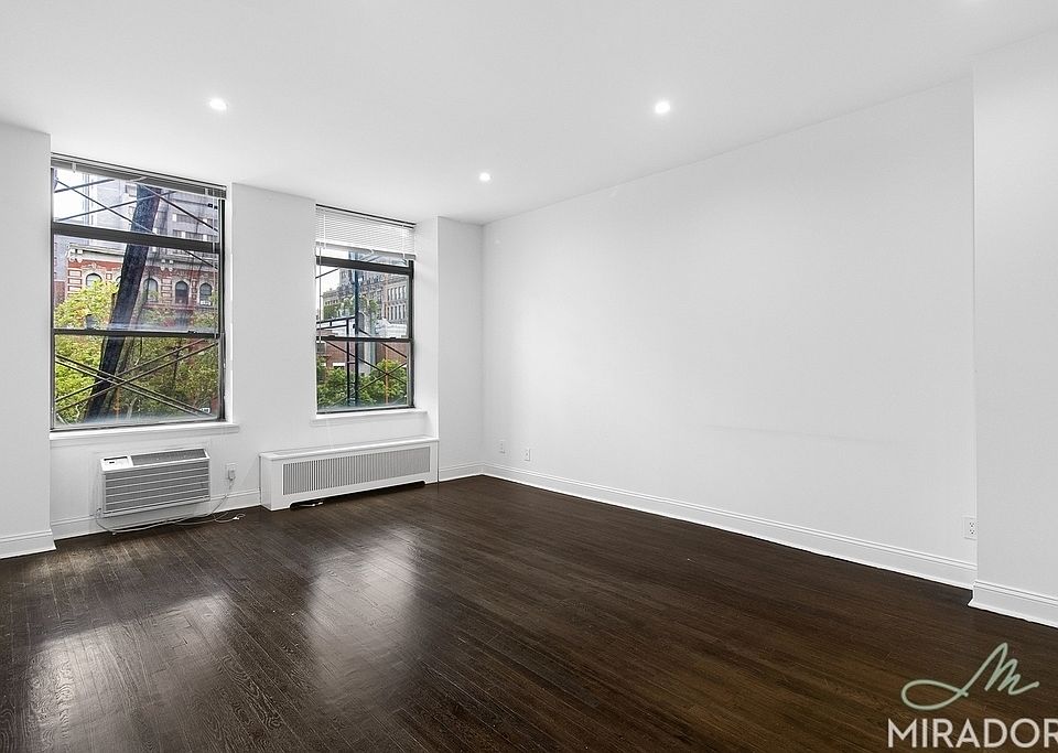 1st image of 304 E 20th St APT 4C