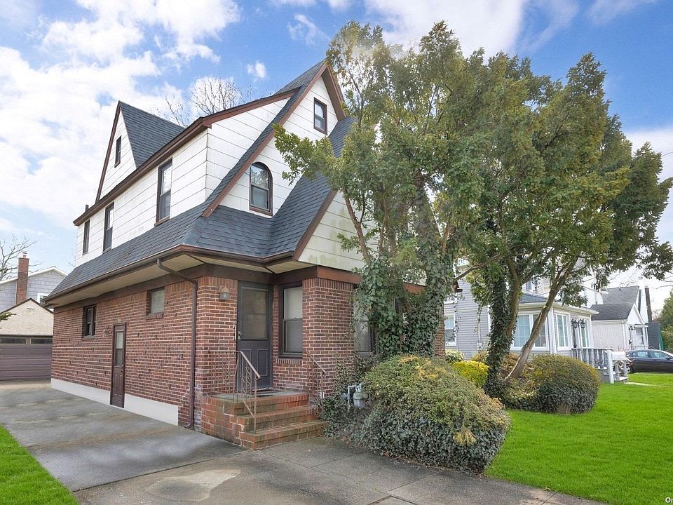 1st image of 49 Spruce Avenue