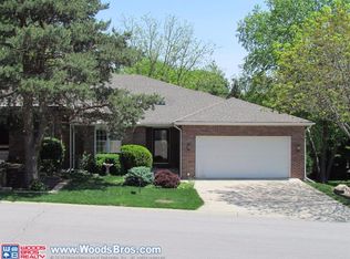 6721 Flint Ridge Rd, Lincoln, NE 68506