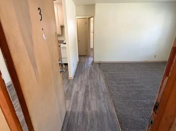 3157 S 47th St APT 3, Milwaukee, WI 53219