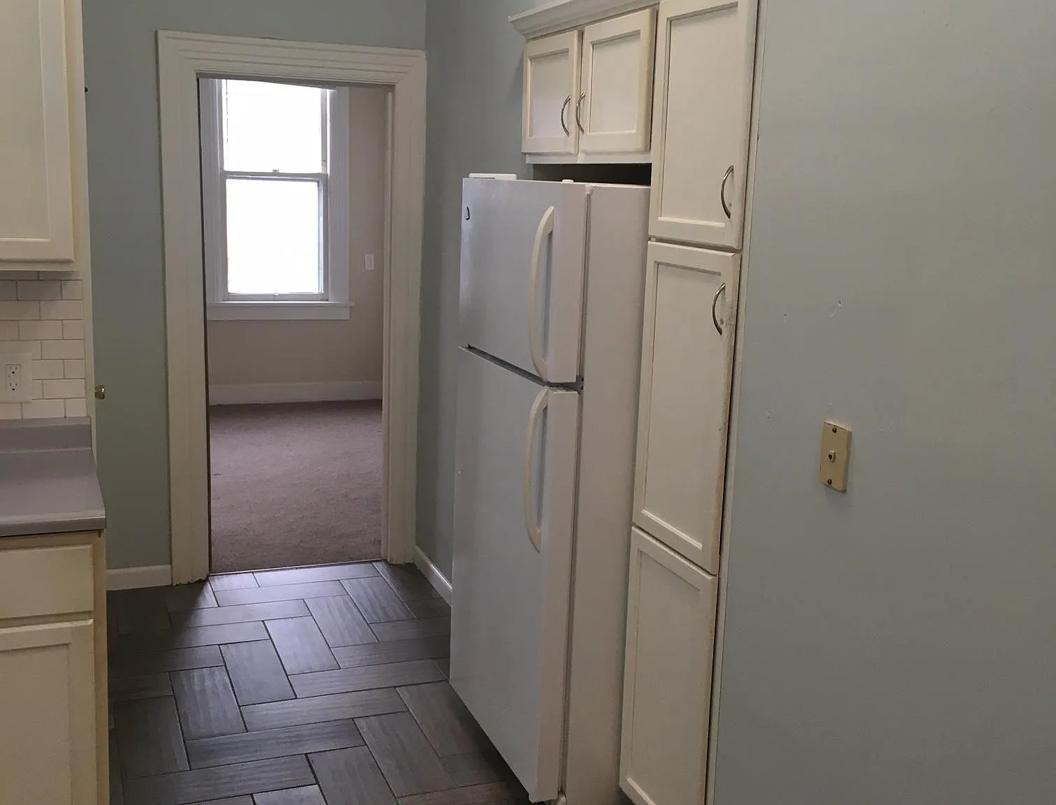 6 bed, $4,500 — Photo 3