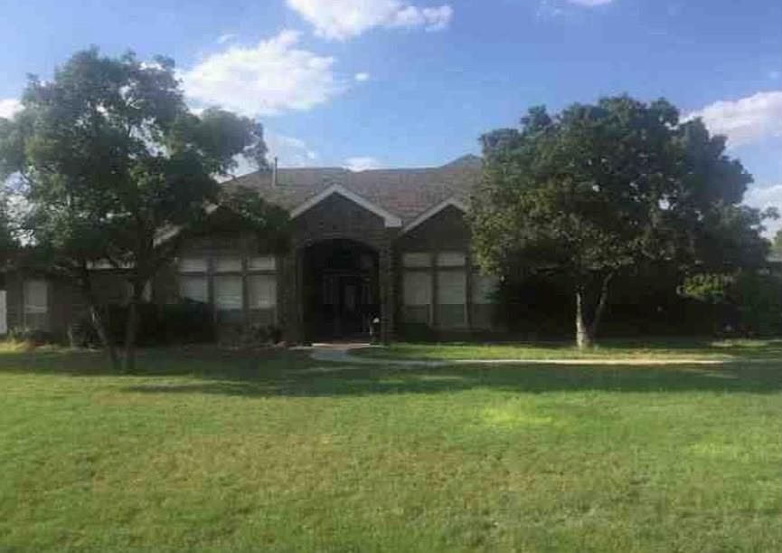 1st image of 4500 Meadowlark Ln