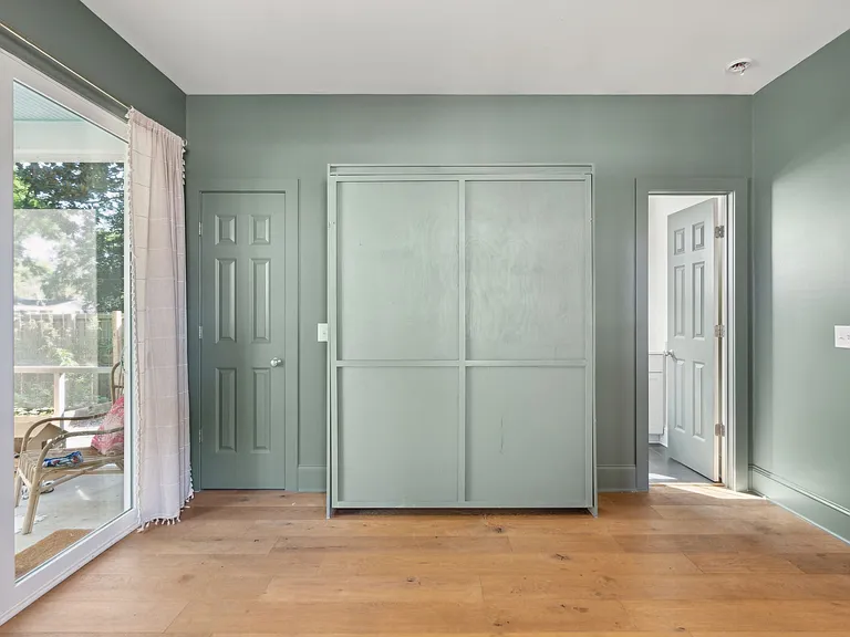 824 Toler Dr — Photo 12