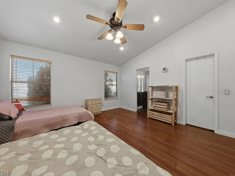 4251 Valley Royal Dr — Photo 13