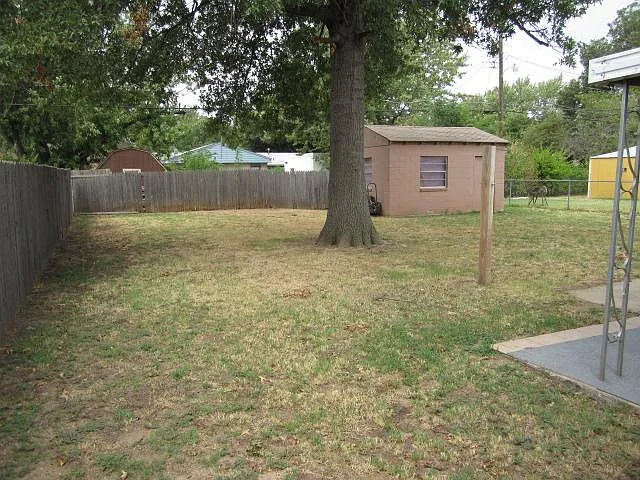 4029 N Nicklas Ave — Photo 16