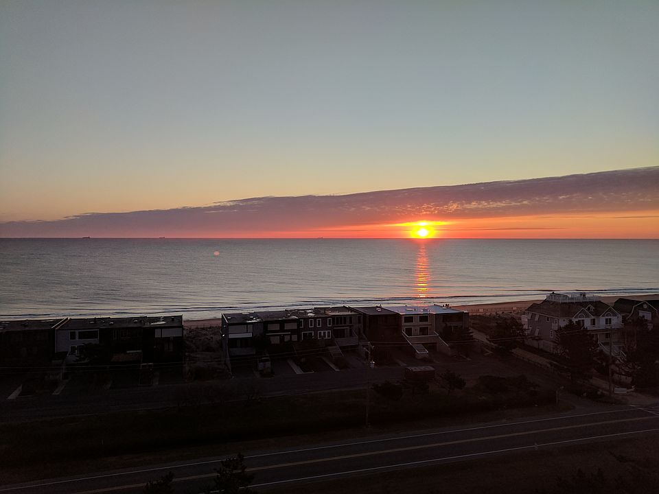 1st image of 21 Ocean Dr APT 907