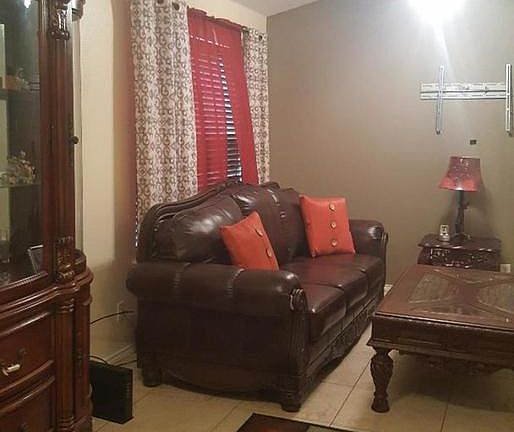 3rd image of 5117 Crestwood Hill Dr