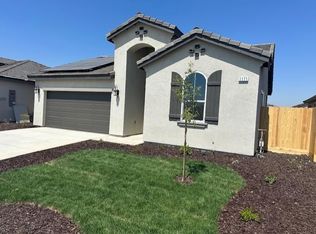 1171 Emerald Ln, Madera, CA 93638