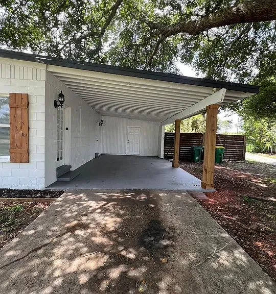 1221 Cypress Ln — Photo 9