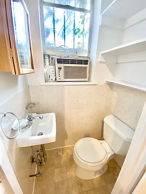 Rented by EastMount Realty LLC | media 10