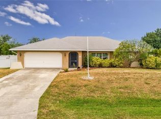 118 NE 9th Pl, Cape Coral, FL 33909