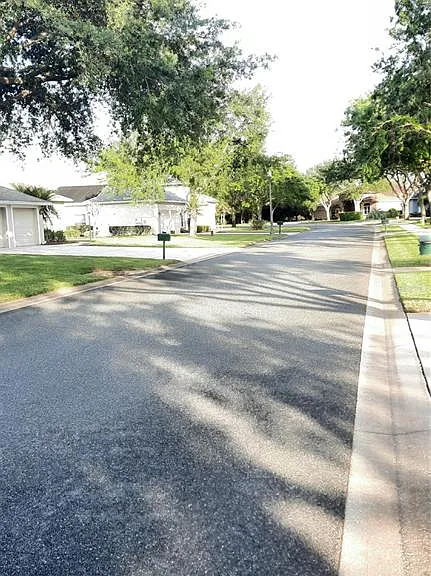 1315 Elli Cir — Photo 38