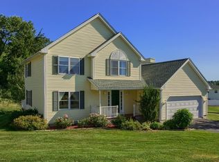 8 Apple Crest Dr, Methuen, MA 01844
