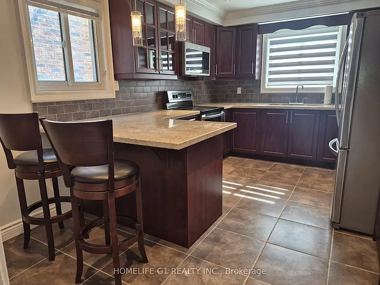 34 Mystic Ave #MAIN FLOOR — Photo 17