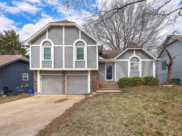 12324 W 71st Ter, Shawnee, KS 66216