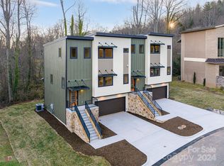 20 Macallan Ln, Asheville, NC 28805