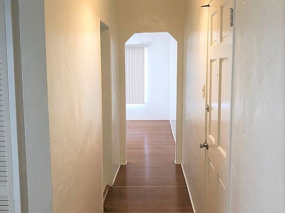 5th image of 1817 E Thompson Blvd APT 2