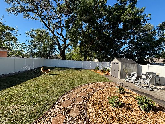 4th image of 2908 E 20th Ave