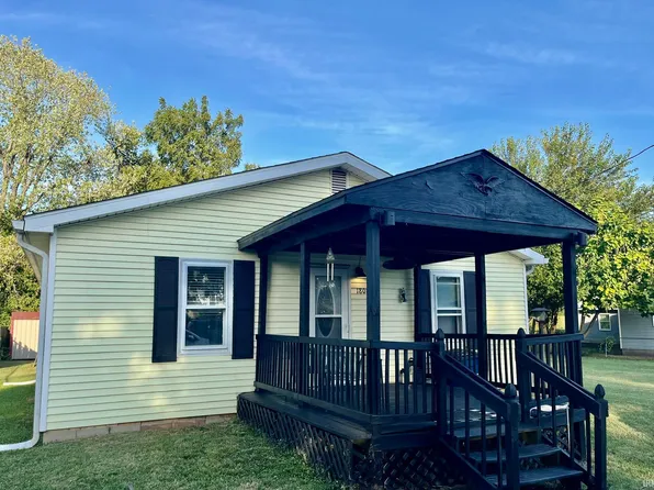 1808 Wabash St, Vincennes, IN 47591