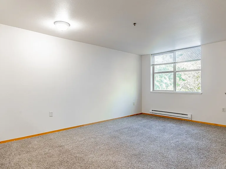INCOME RESTRICTED Affordable Apartments in Hazelwood! — Photo 25
