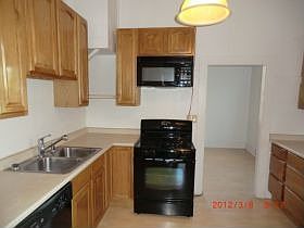 2nd image of 473 Threlkel St