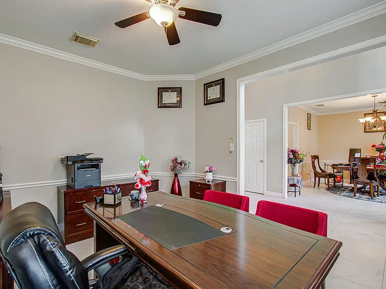 12427 Shadycrest Dr — Photo 11