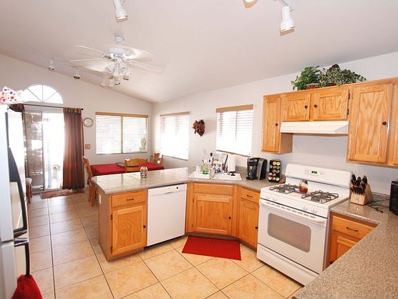 4th image of 7024 Golden Desert Ave