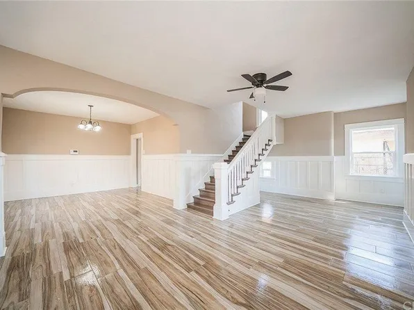 1207 E 55th St, Los Angeles, CA 90011