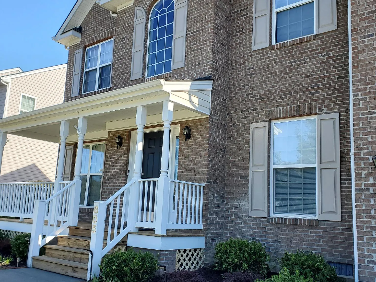 805 Pristine Ln — Photo 2