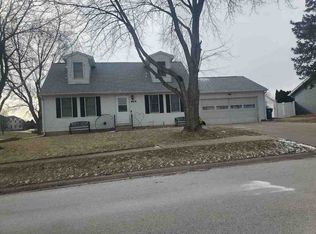 879 Hanford St, Geneseo, IL 61254