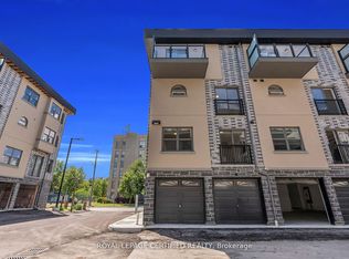 400 Mary St E #38, Whitby, ON L1N2P8