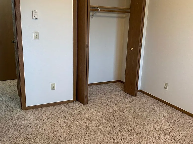 Ashwood Apartments — Photo 38