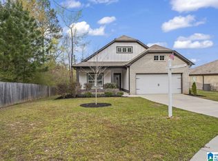 232 Hampton Dr, Calera, AL 35040