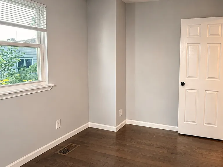 2134 Wharton St — Photo 18