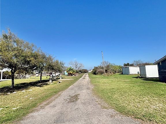 3rd image of 1508 W Tyler Ave