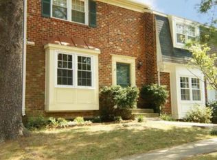 4983 McFarland Dr, Fairfax, VA 22032