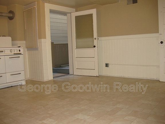 5th image of 1680A Union St