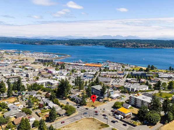 901 Dogwood St, Campbell River, BC V9W 2Z2