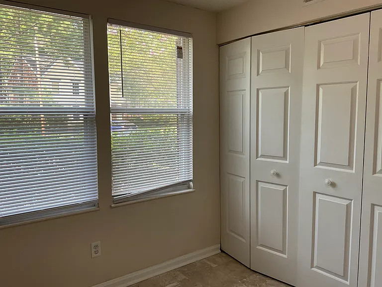 101 Luxon Pl — Photo 8